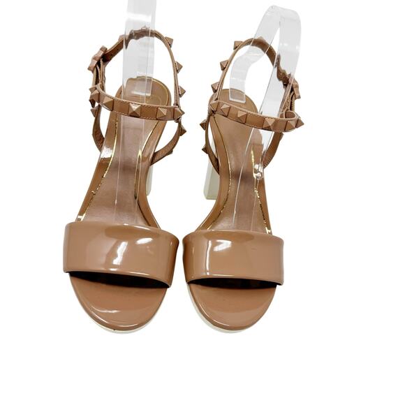 Valentino Rockstud Nude Patent Leather Block Heel Sandals 38.5 Designer Shoes - Picture 2 of 6